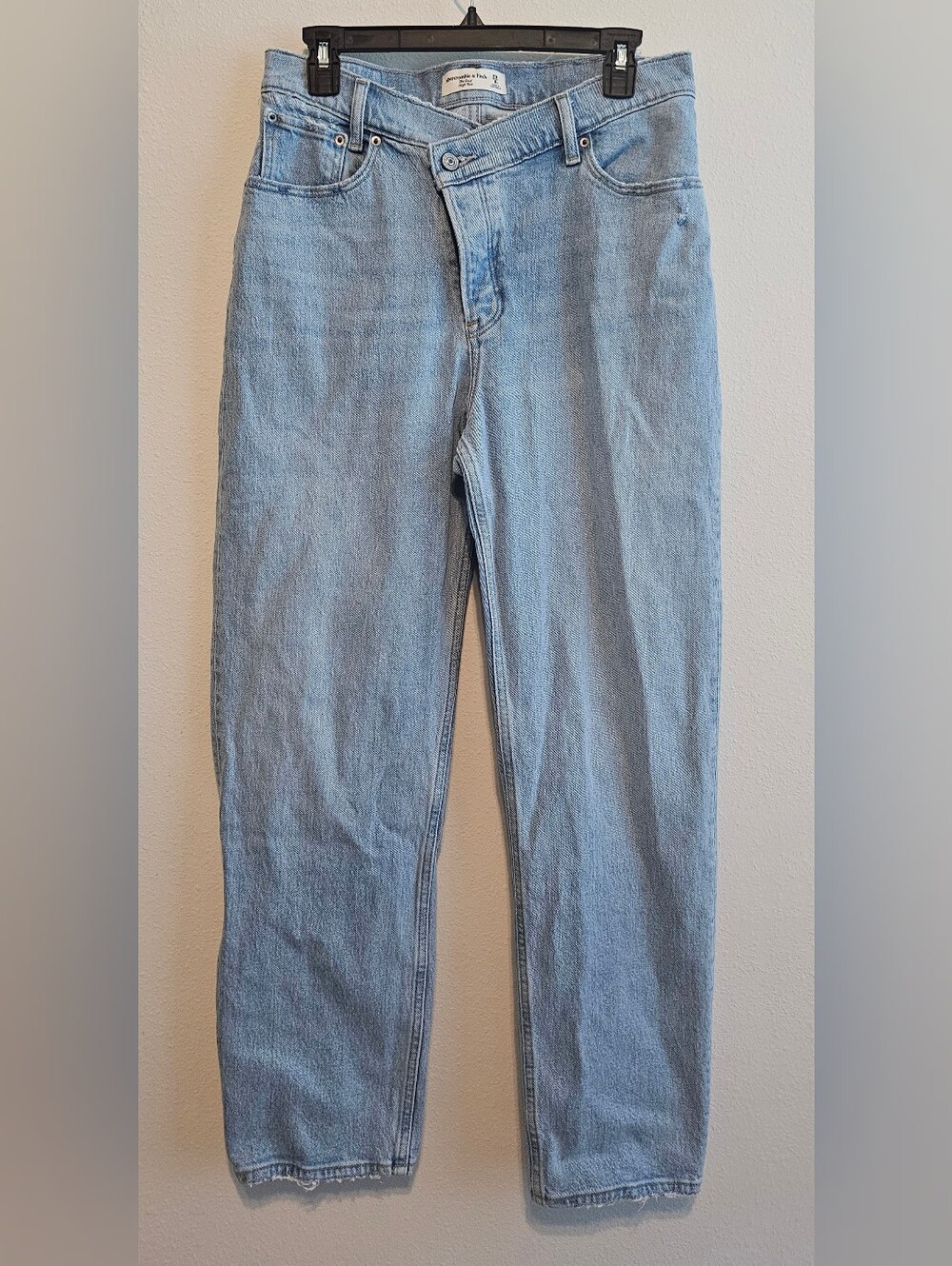 Abercrombie & Fitch The Dad High Rise Light Wash Straight Leg Jeans 29 / 8R